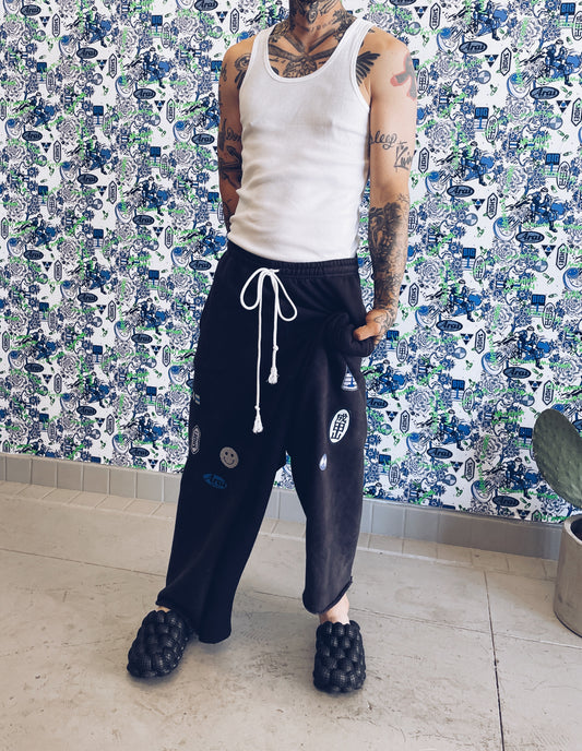 Oversized Drop Crotch Cropped Sweatpants - Black